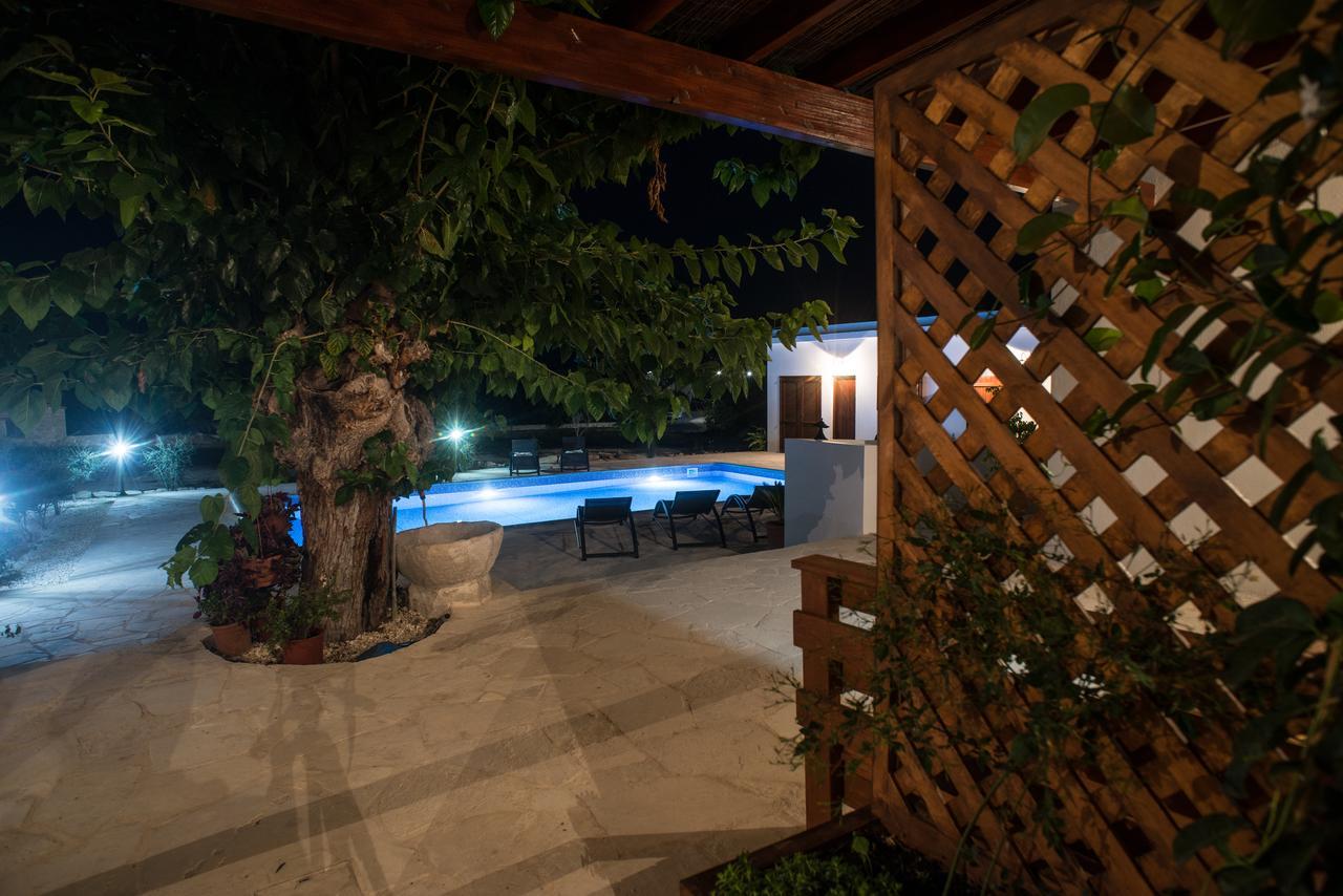 Chloe'S House Pension Pano Akourdalia Buitenkant foto